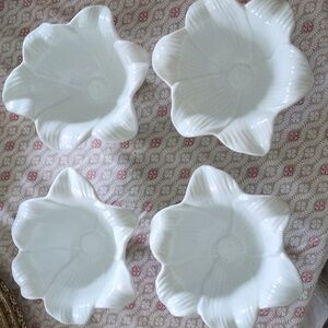 Pier one imports lilly bowl set